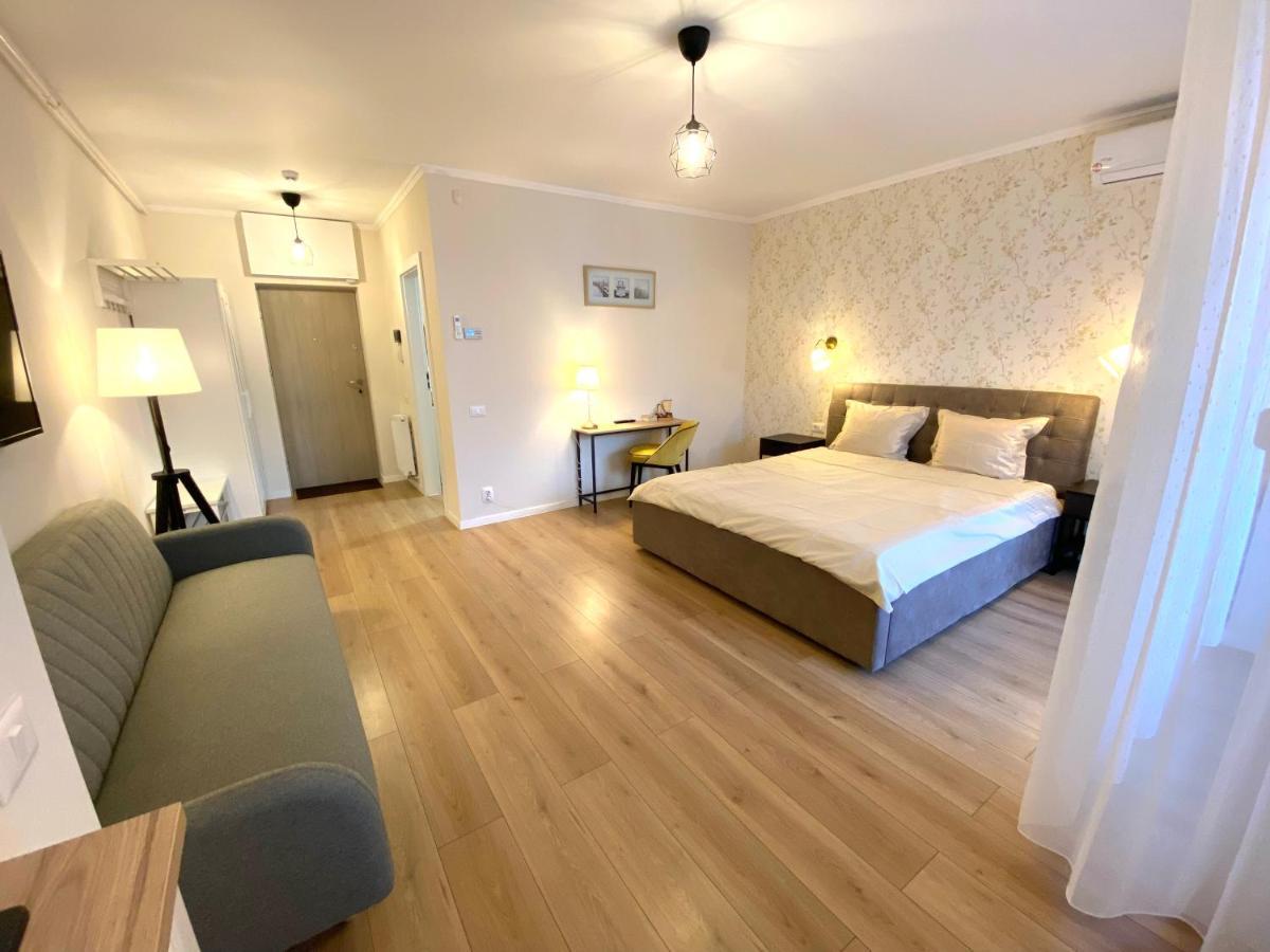 Amber Studio Oradea Appartamento Esterno foto